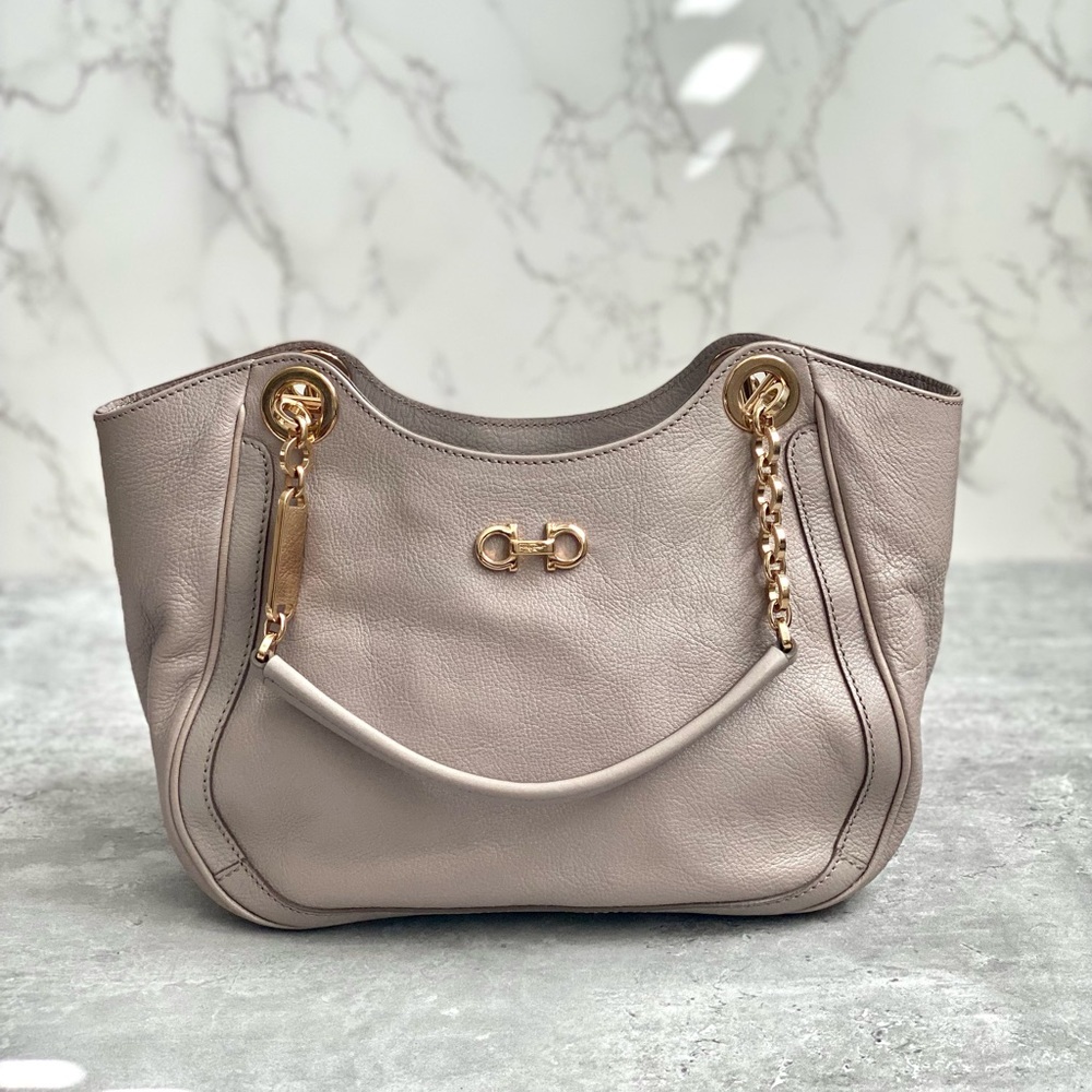 Salvatore Ferragamo Chain top handle bag Lilac